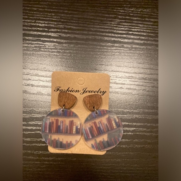 3/$20 New earrings with books on them. Great gift for teacher/ librarian - Picture 2 of 2